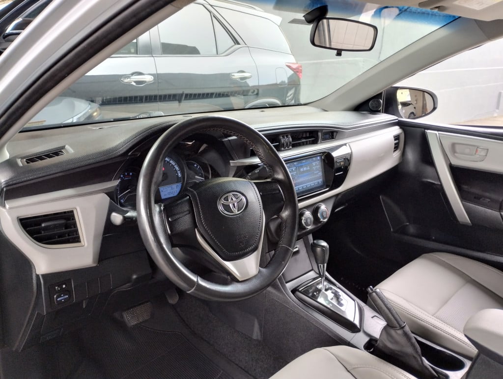 Imagem do veículo TOYOTA COROLLA 1.8 GLI 16V FLEX 4P AUTOMÁTICO