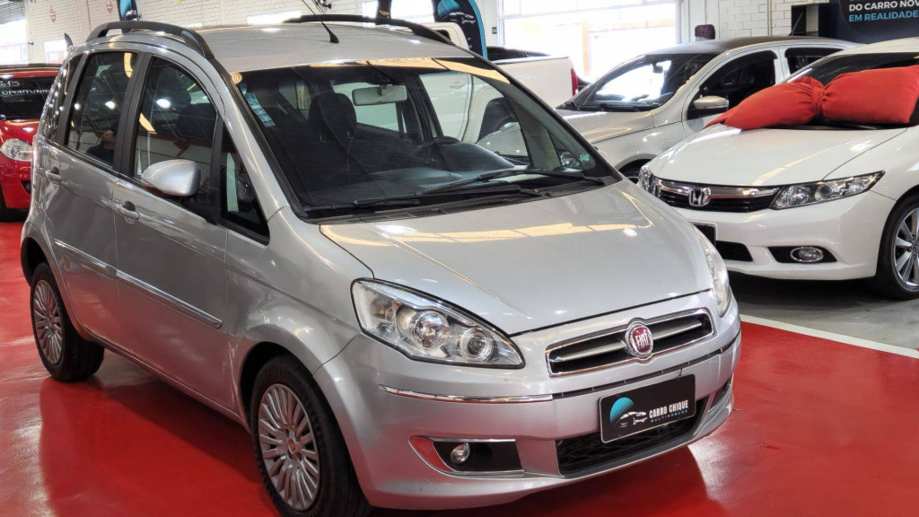Imagem do veículo Fiat Idea Essence 1.6 16v 4p 2015