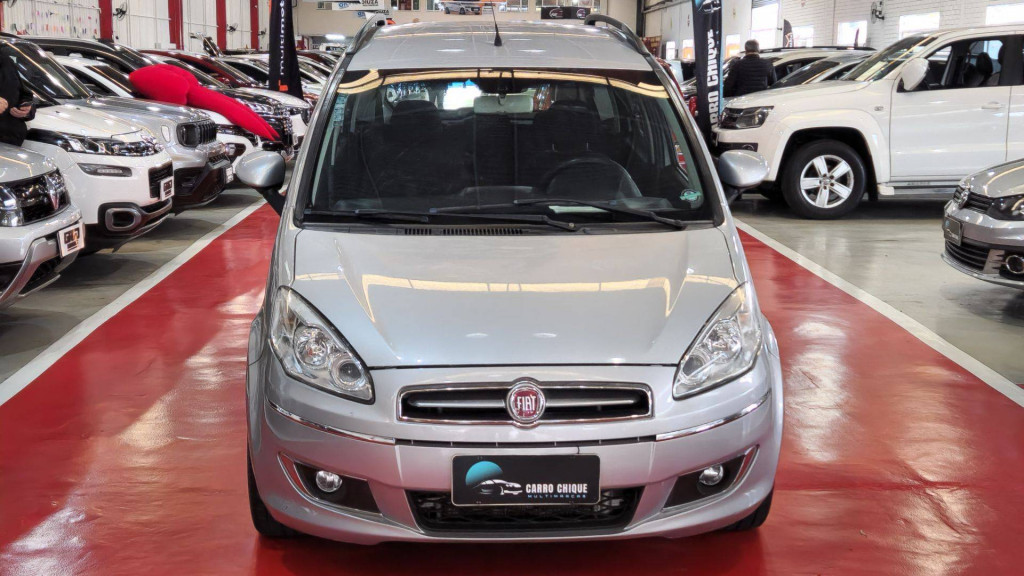 Imagem do veículo Fiat Idea Essence 1.6 16v 4p 2015