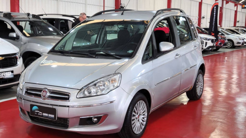 Imagem do veículo Fiat Idea Essence 1.6 16v 4p 2015