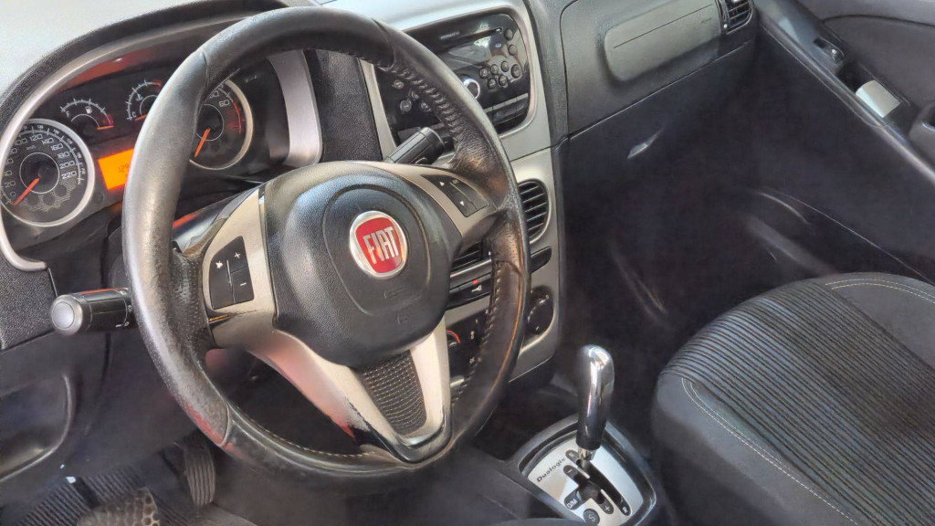 Imagem do veículo Fiat Idea Essence 1.6 16v 4p 2015