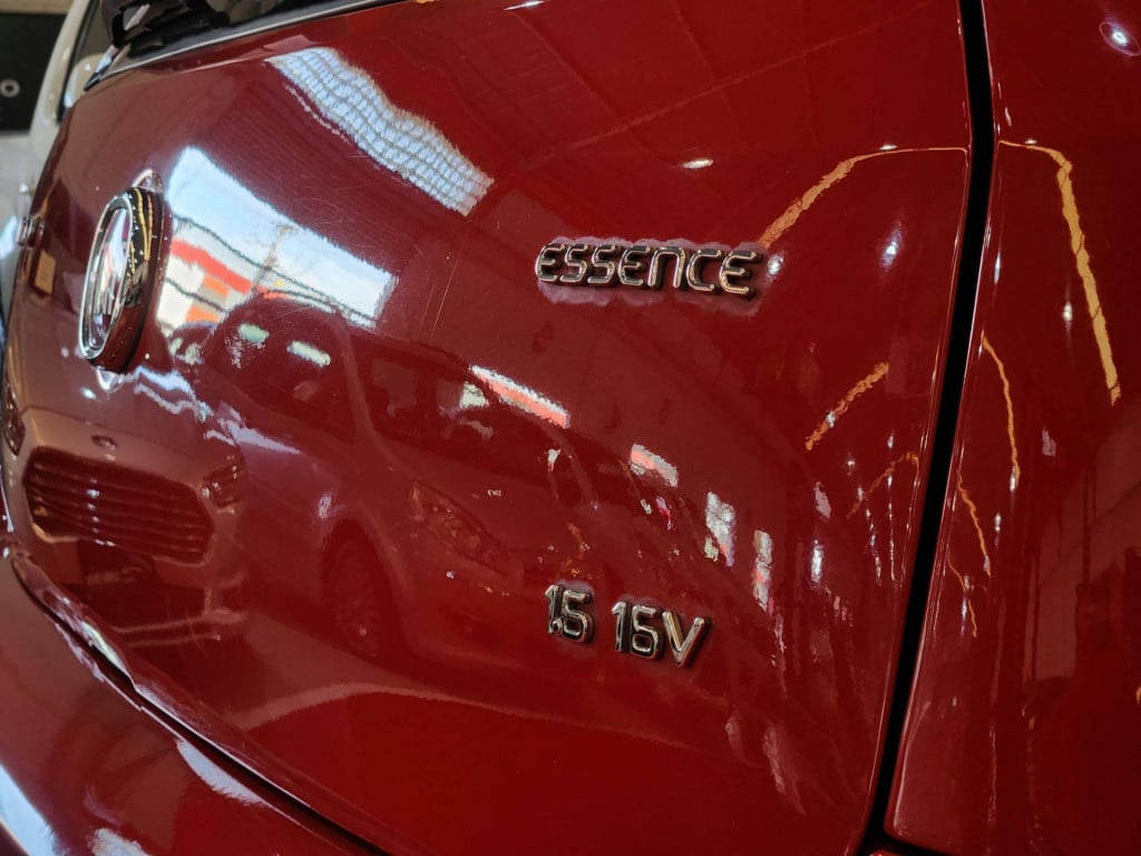 Imagem do veículo Fiat Punto Essence Sp 1.6 Flex 16v 5p 2014