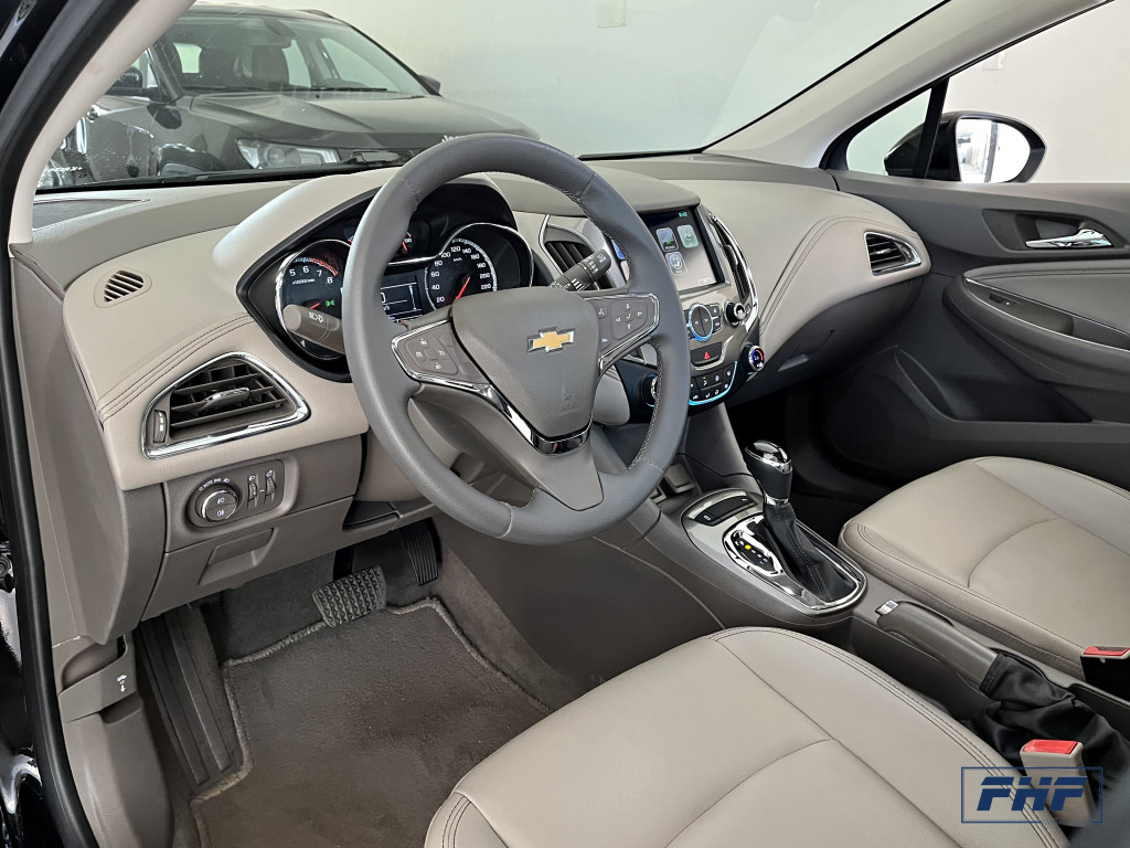 Imagem do veículo CRUZE SPORT6 1.4T LTZ