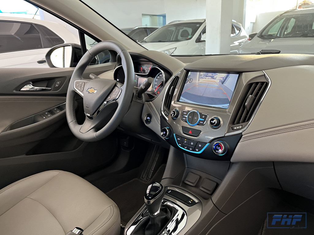 Imagem do veículo CRUZE SPORT6 1.4T LTZ