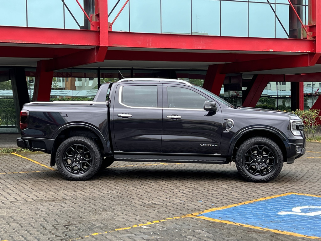 Imagem do veículo FORD RANGER 3.0 LIMITED+ V6 4X4 CD TB DIESEL AUTOMÁTICO