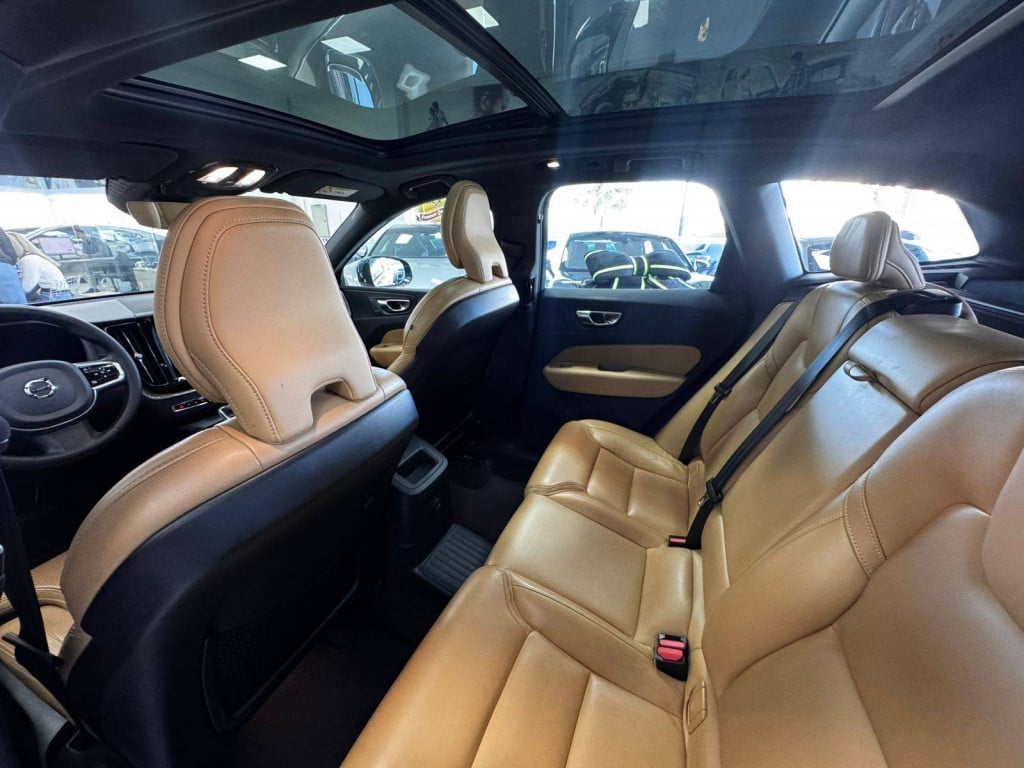 Imagem do veículo VOLVO XC60 2.0 T8 RECHARGE INSCRIPTION EXPRESSION AWD GEARTRONIC 2022
