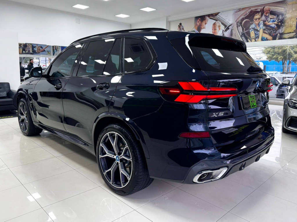 Imagem do veículo BMW X5 XDRIVE 50E 3.0 M SPORT AUT. (HIBRIDO) 2025