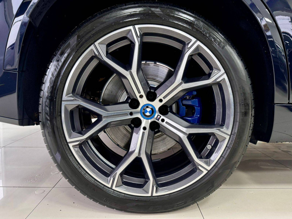 Imagem do veículo BMW X5 XDRIVE 50E 3.0 M SPORT AUT. (HIBRIDO) 2025