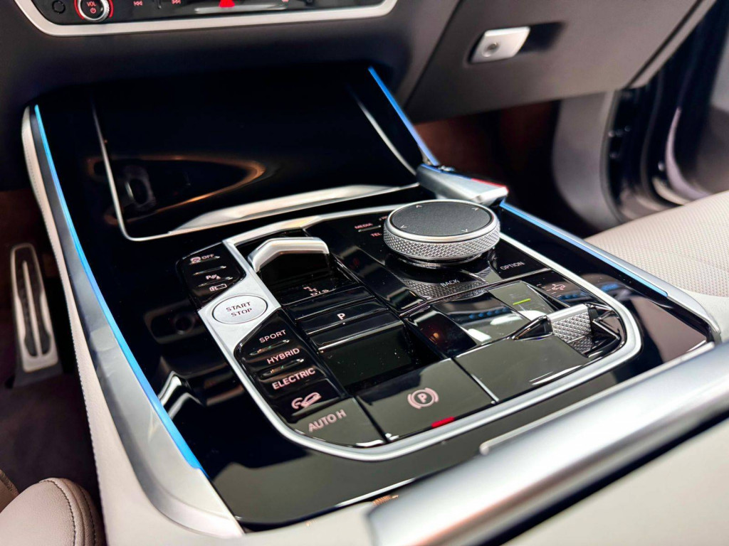 Imagem do veículo BMW X5 XDRIVE 50E 3.0 M SPORT AUT. (HIBRIDO) 2025