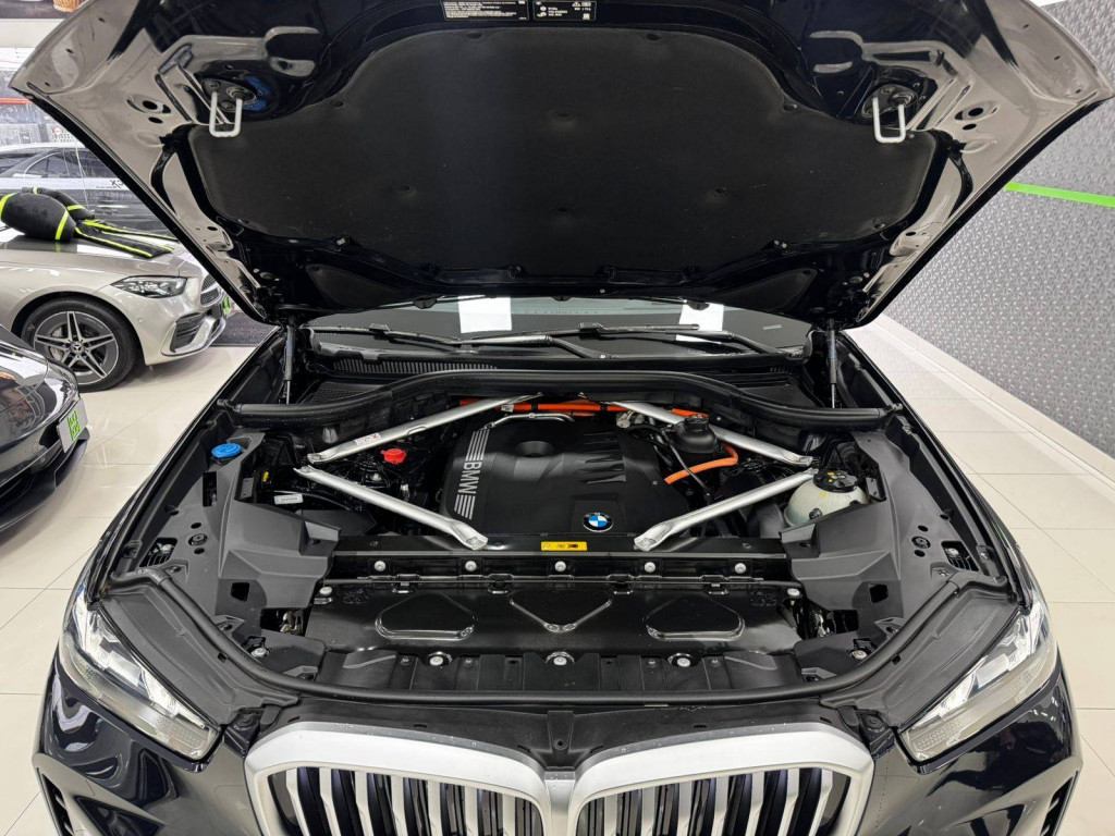 Imagem do veículo BMW X5 XDRIVE 50E 3.0 M SPORT AUT. (HIBRIDO) 2025