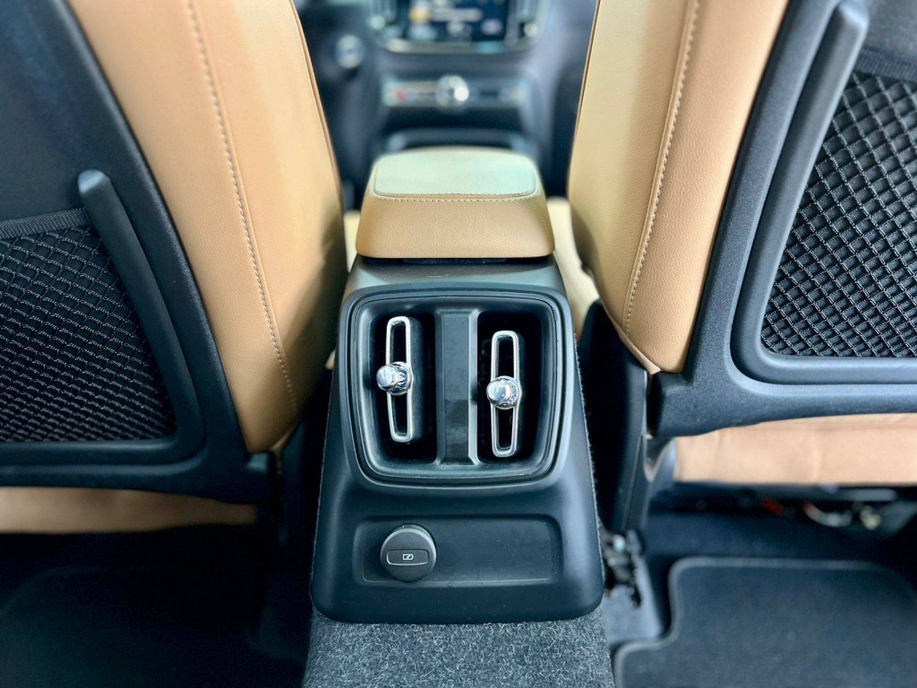 Imagem do veículo VOLVO XC 40 T-5 HÍBRIDO INSCRIPTION 1.5 FWD 2022
