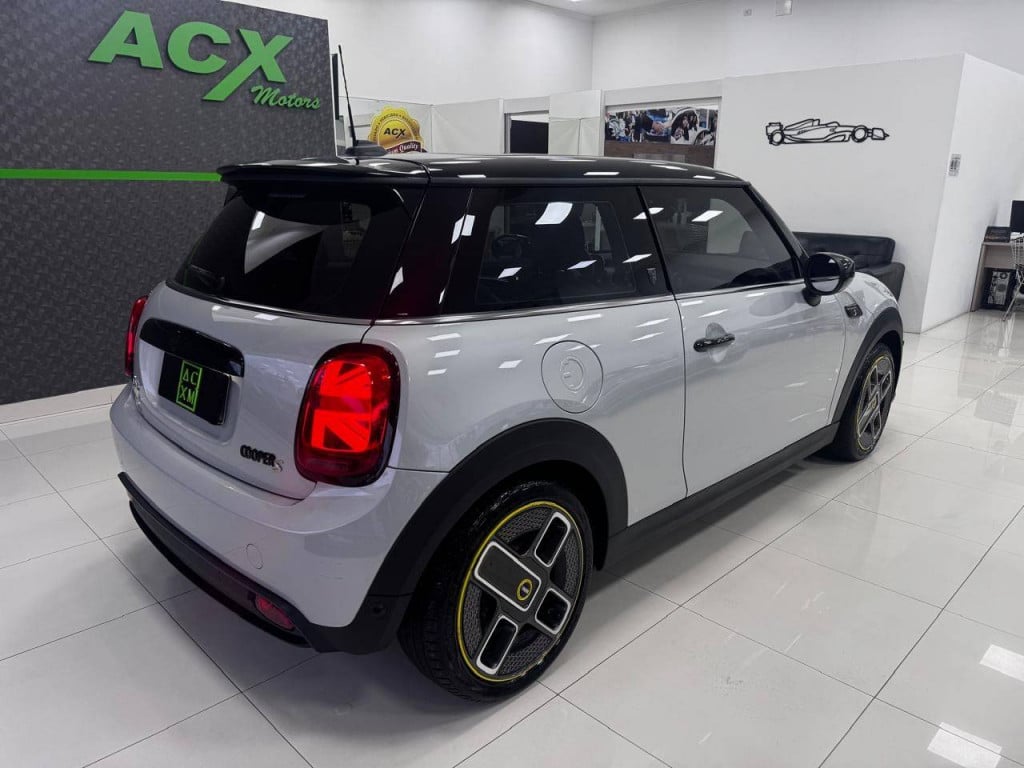 Imagem do veículo MINI COOPER SE Top 3p (Elétrico) 2023