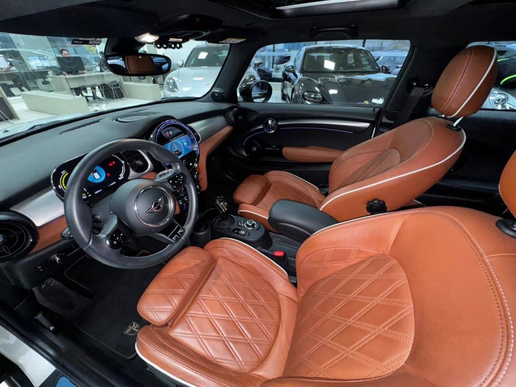 Imagem do veículo MINI COOPER SE Top 3p (Elétrico) 2023