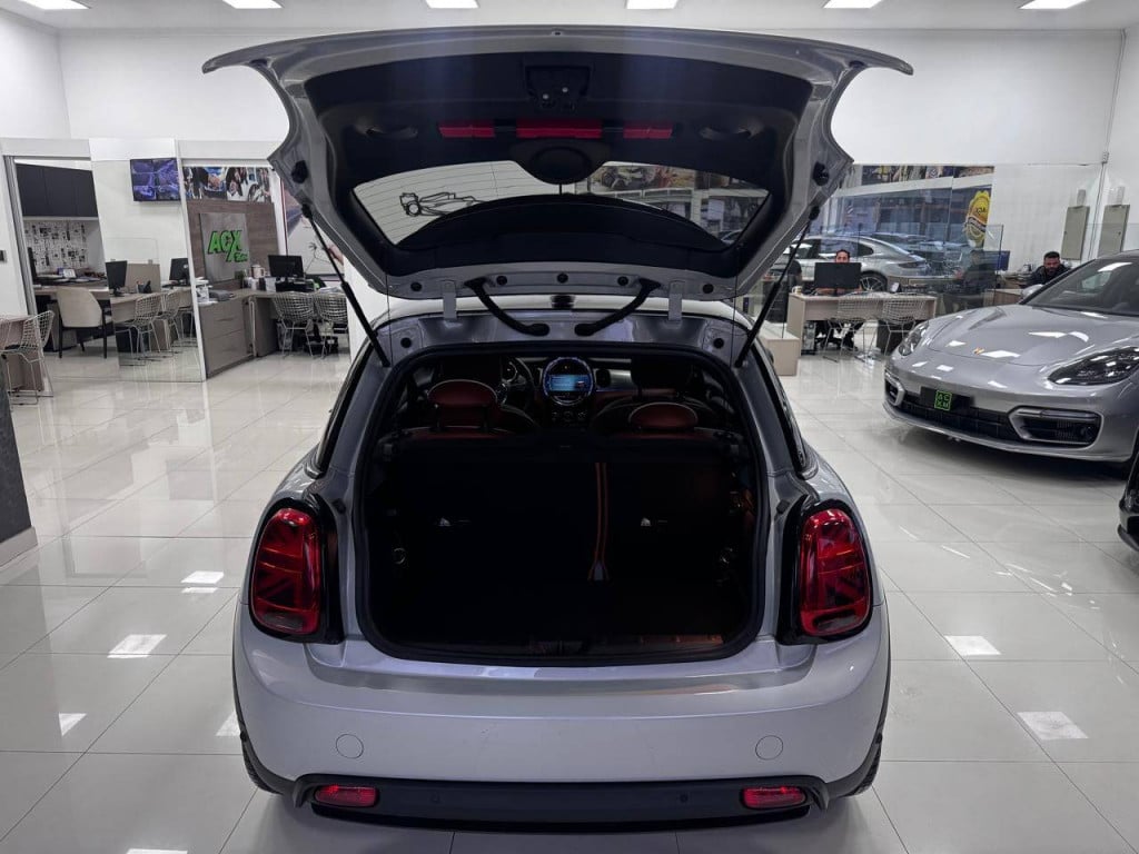 Imagem do veículo MINI COOPER SE Top 3p (Elétrico) 2023