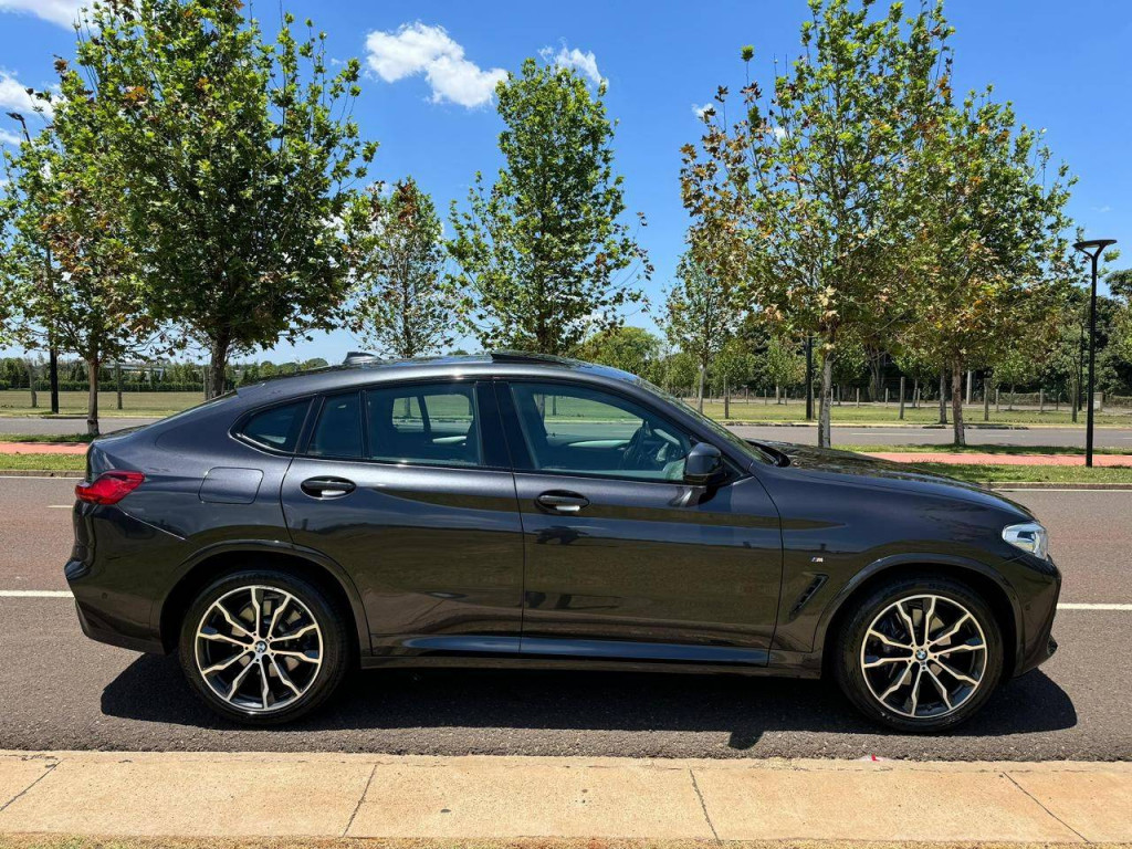 Imagem do veículo BMW X4 XDRIVE30I 2019