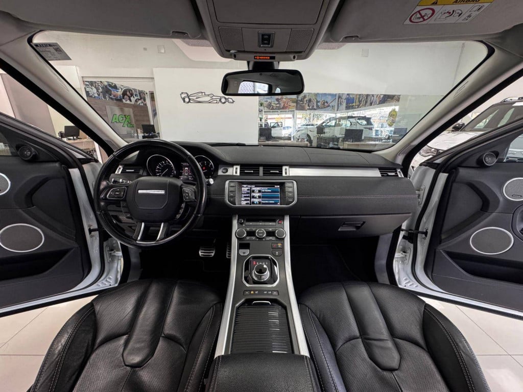 Imagem do veículo LAND ROVER RANGE ROVER EVOQUE DYNAMIC 2015