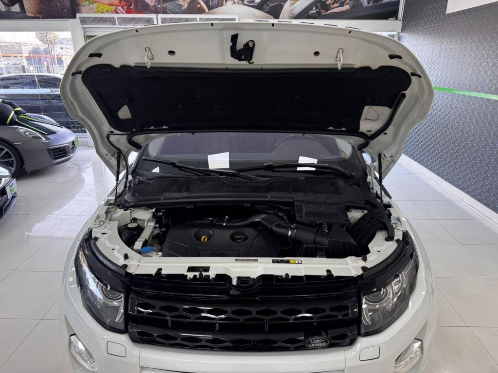 Imagem do veículo LAND ROVER RANGE ROVER EVOQUE DYNAMIC 2015