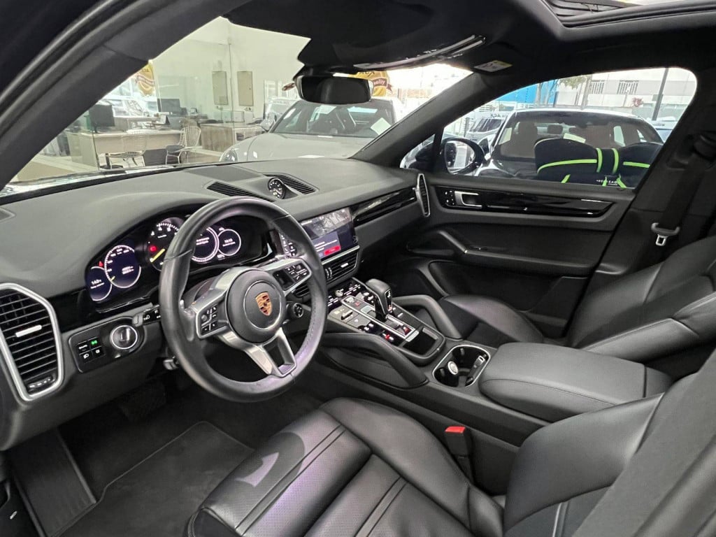 Imagem do veículo PORSCHE CAYENNE COUPE E-HYBRID 3.0 V6 462CV 2020