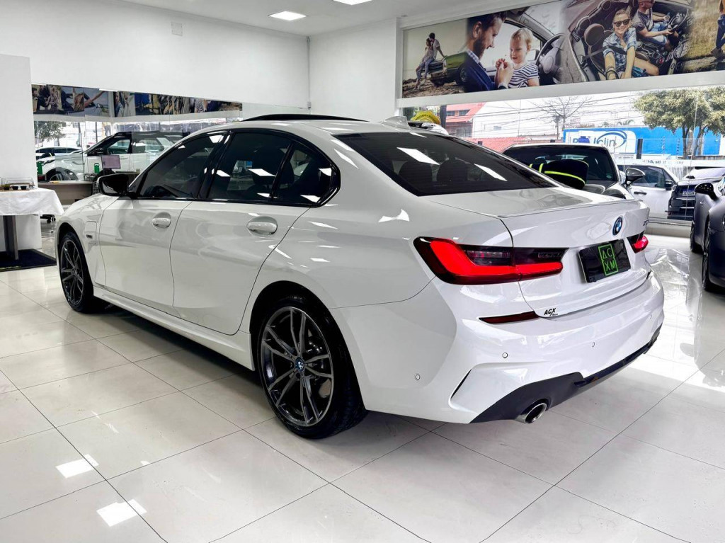 Imagem do veículo BMW 330E 2.0 16V TURBO HIBRIDO M SPORT AUT 2022