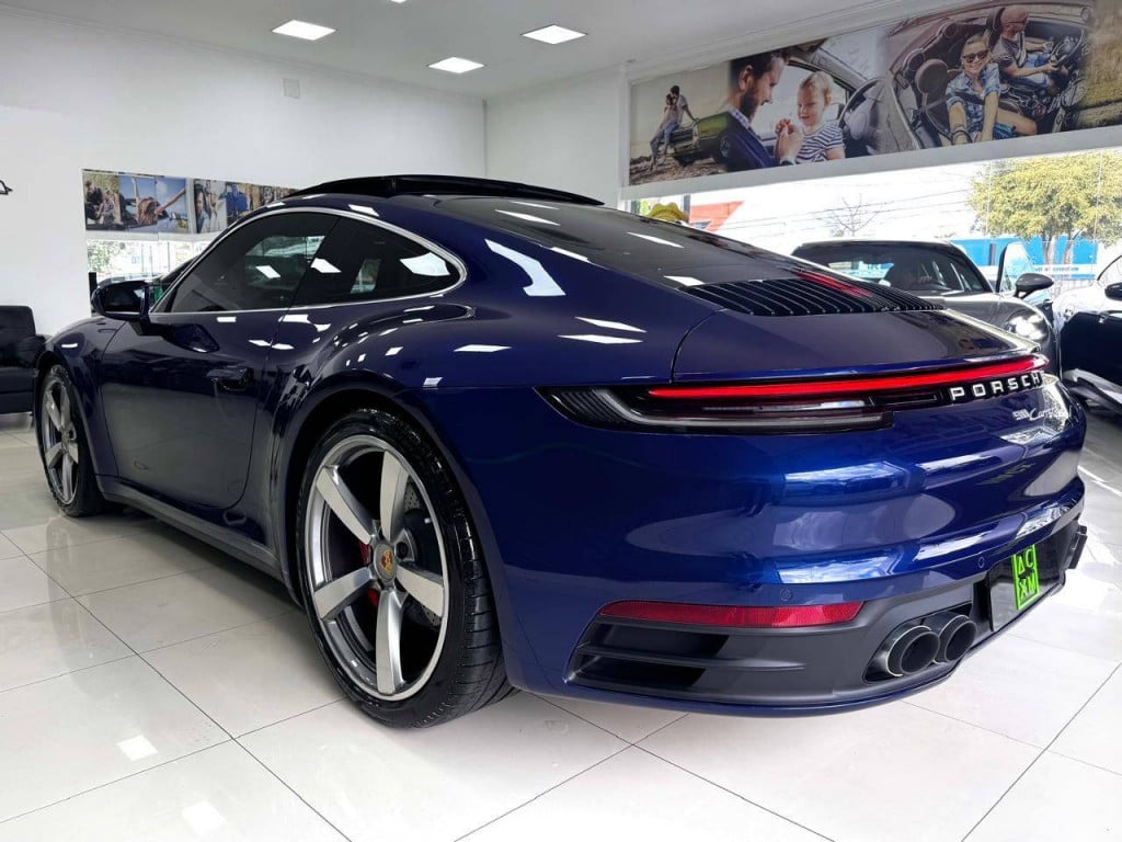 Imagem do veículo PORSCHE 911 CARRERA 2024