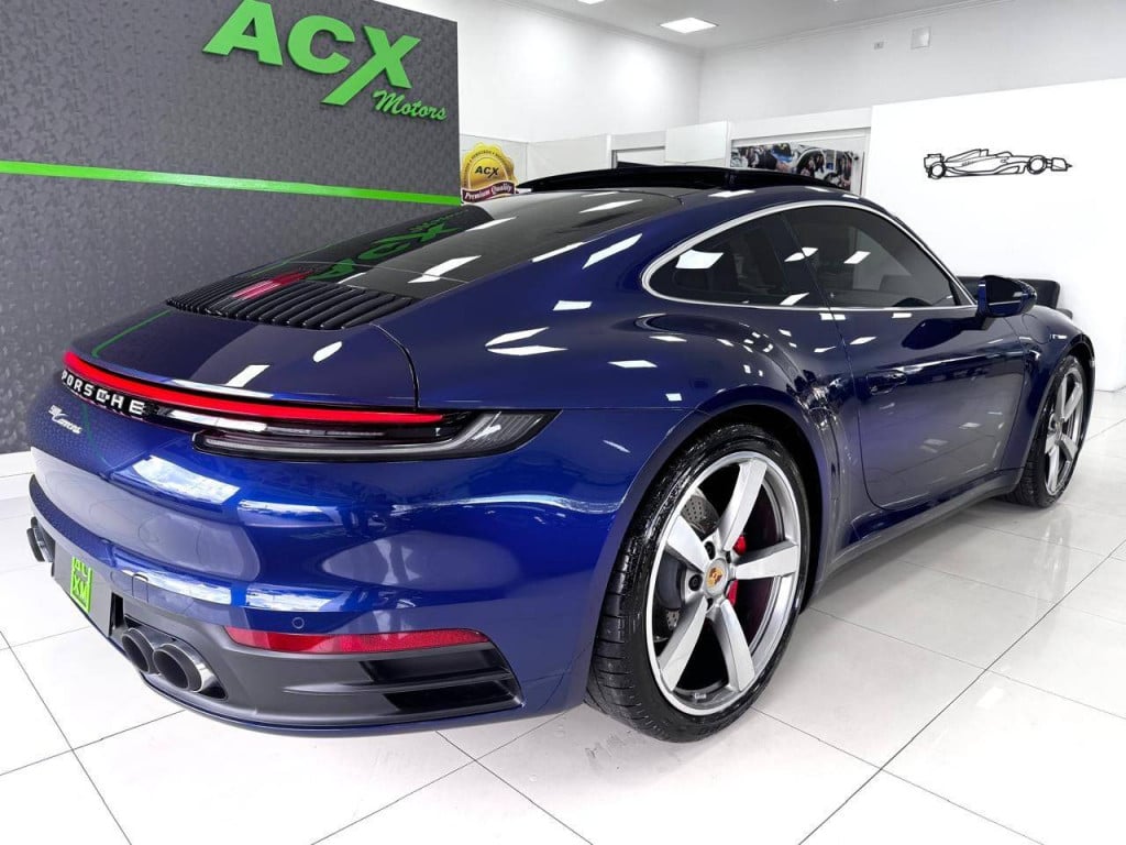 Imagem do veículo PORSCHE 911 CARRERA 2024