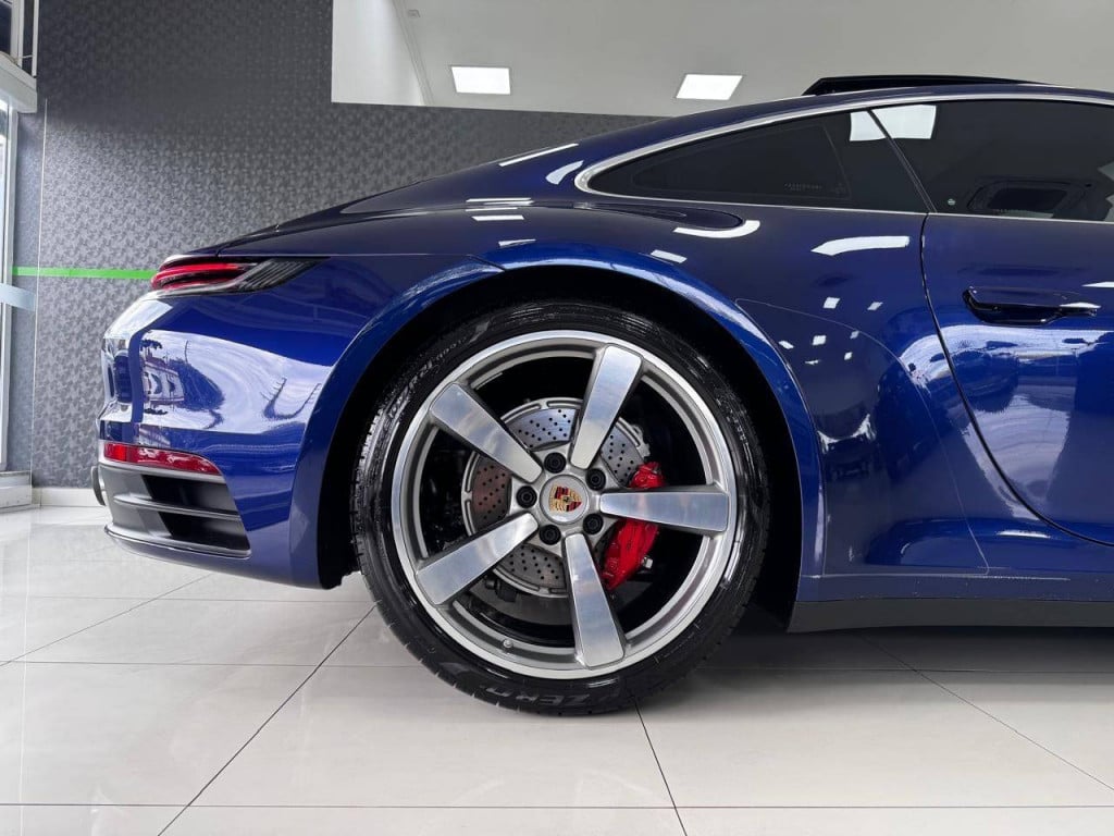 Imagem do veículo PORSCHE 911 CARRERA 2024