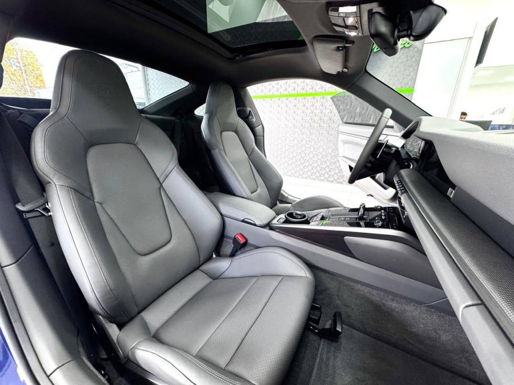 Imagem do veículo PORSCHE 911 CARRERA 2024
