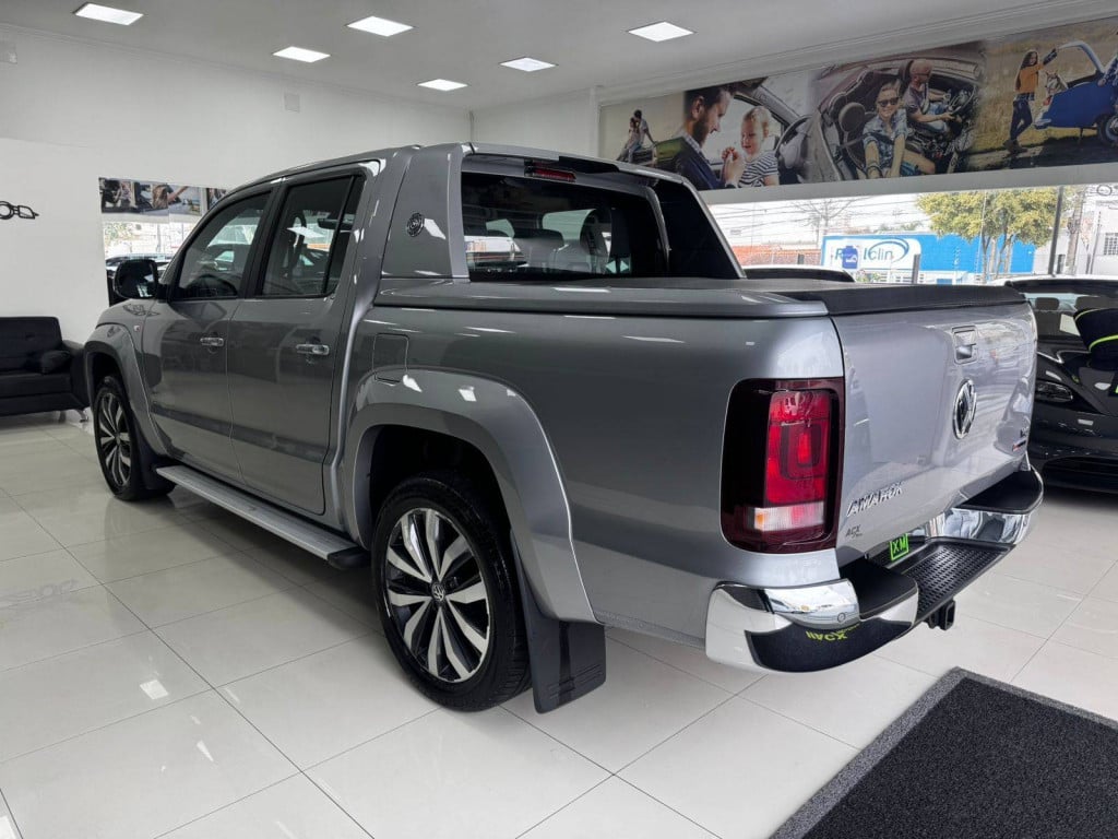 Imagem do veículo VOLKSWAGEN AMAROK 3.0 V6 TDI DIESEL HIGHLINE EXTREME CD 4X4 AUT 2023