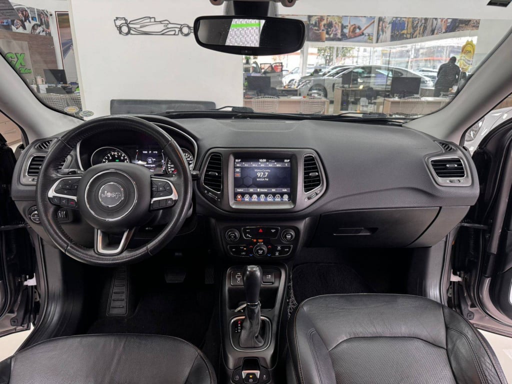 Imagem do veículo JEEP COMPASS LONGITUDE 2018