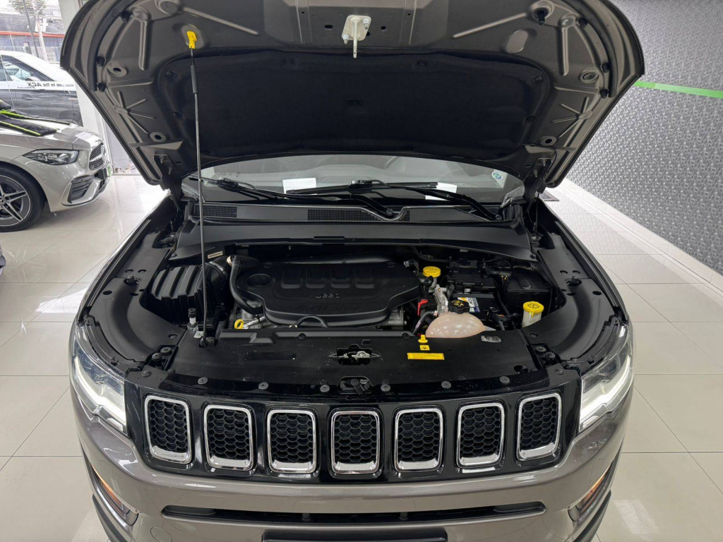 Imagem do veículo JEEP COMPASS LONGITUDE 2018
