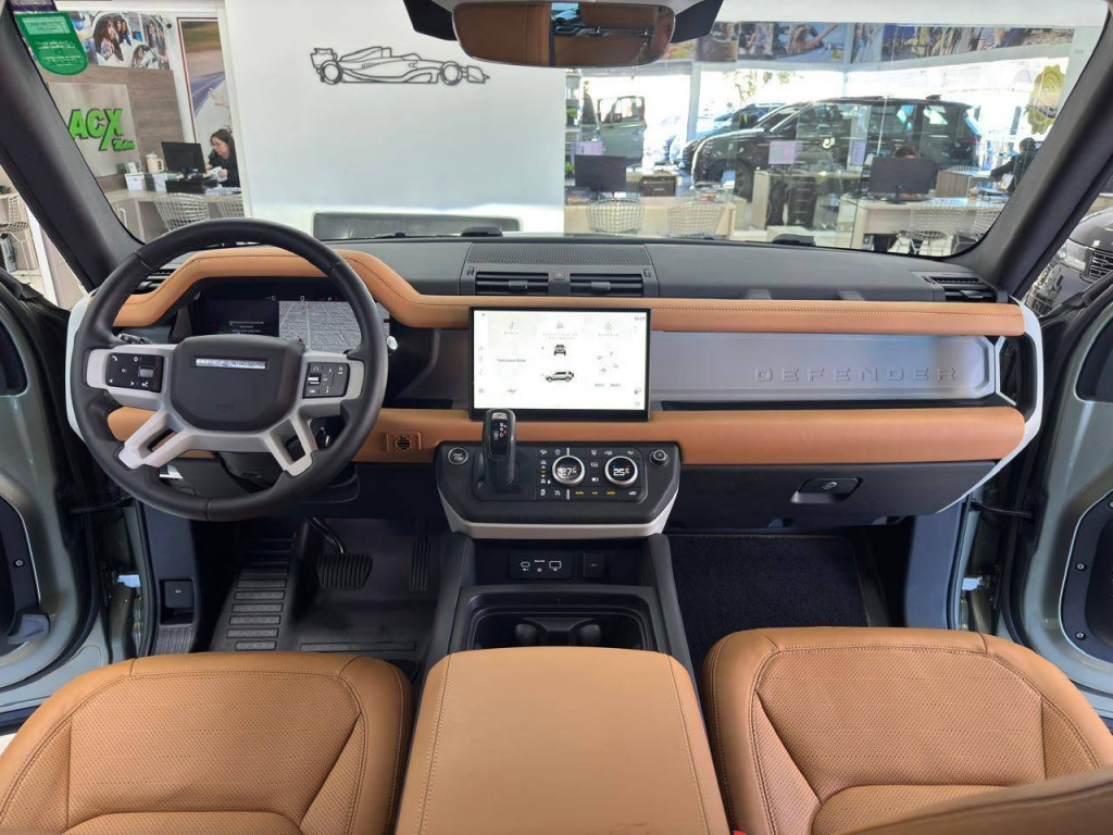 Imagem do veículo LAND ROVER DEFENDER 110 2.0 TURBO HSE SI4 AUT. 2023
