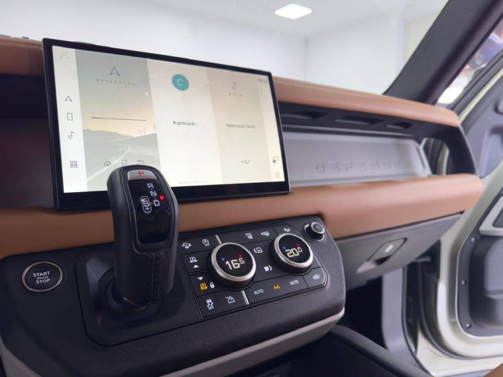 Imagem do veículo LAND ROVER DEFENDER 110 2.0 TURBO HSE SI4 AUT. 2023
