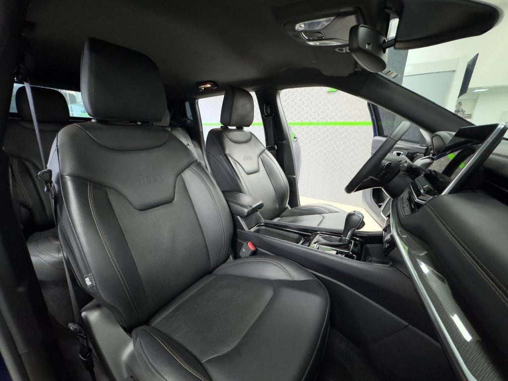 Imagem do veículo JEEP COMPASS OVER. HURRIC 2.0 4X4 TB 16V AUT. 2025