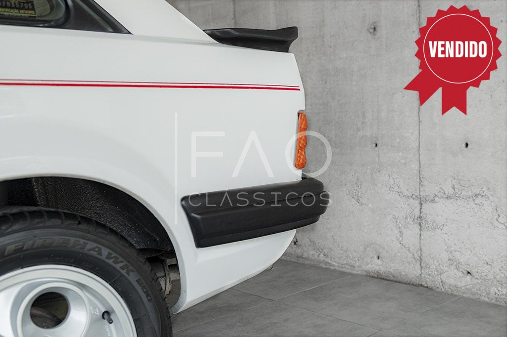 Imagem do veículo Escort XR3  Ar condicionado e teto solar