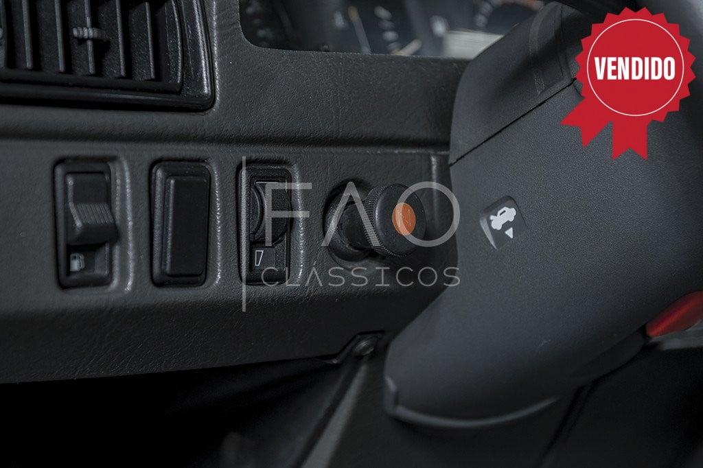 Imagem do veículo Escort XR3  Ar condicionado e teto solar