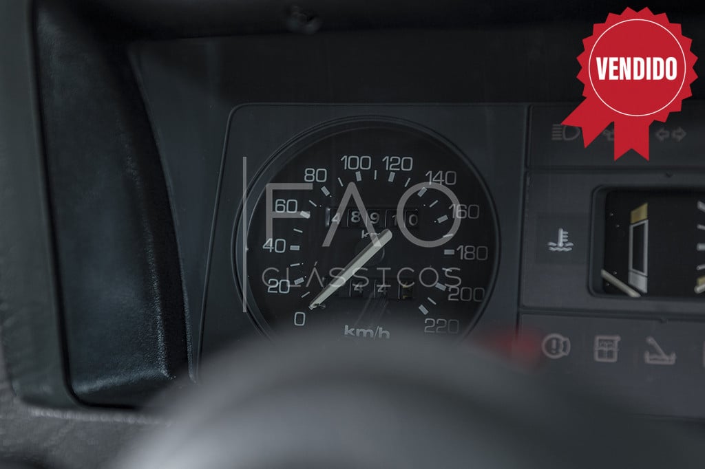 Imagem do veículo Escort XR3  Ar condicionado e teto solar