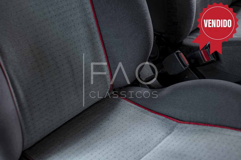 Imagem do veículo Escort XR3  Ar condicionado e teto solar