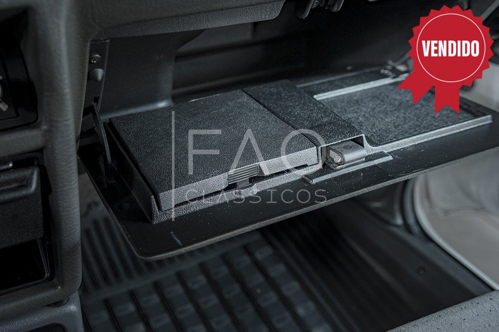 Imagem do veículo Escort XR3  Ar condicionado e teto solar