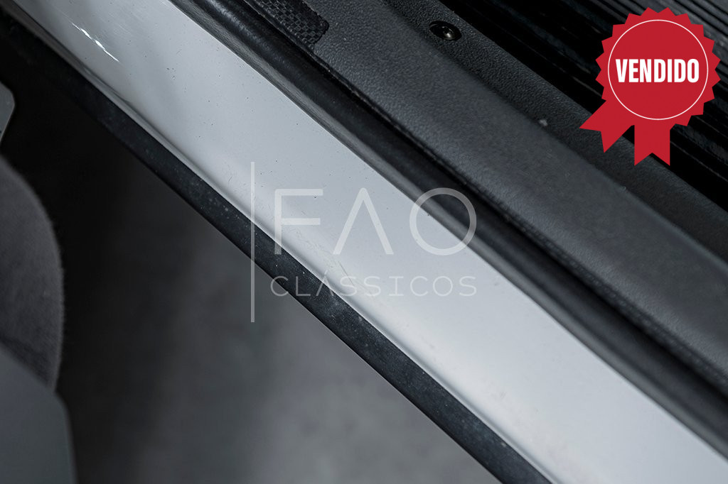 Imagem do veículo Escort XR3  Ar condicionado e teto solar