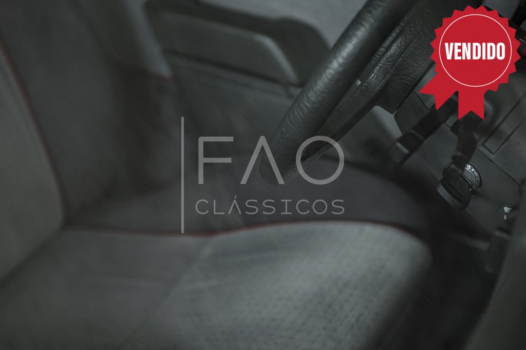 Imagem do veículo Escort XR3  Ar condicionado e teto solar