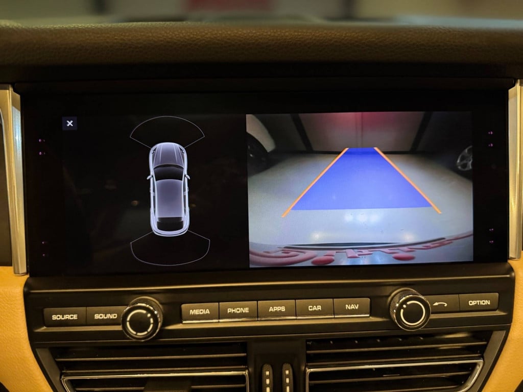 Imagem do veículo Porsche Macan F 2.0 2020