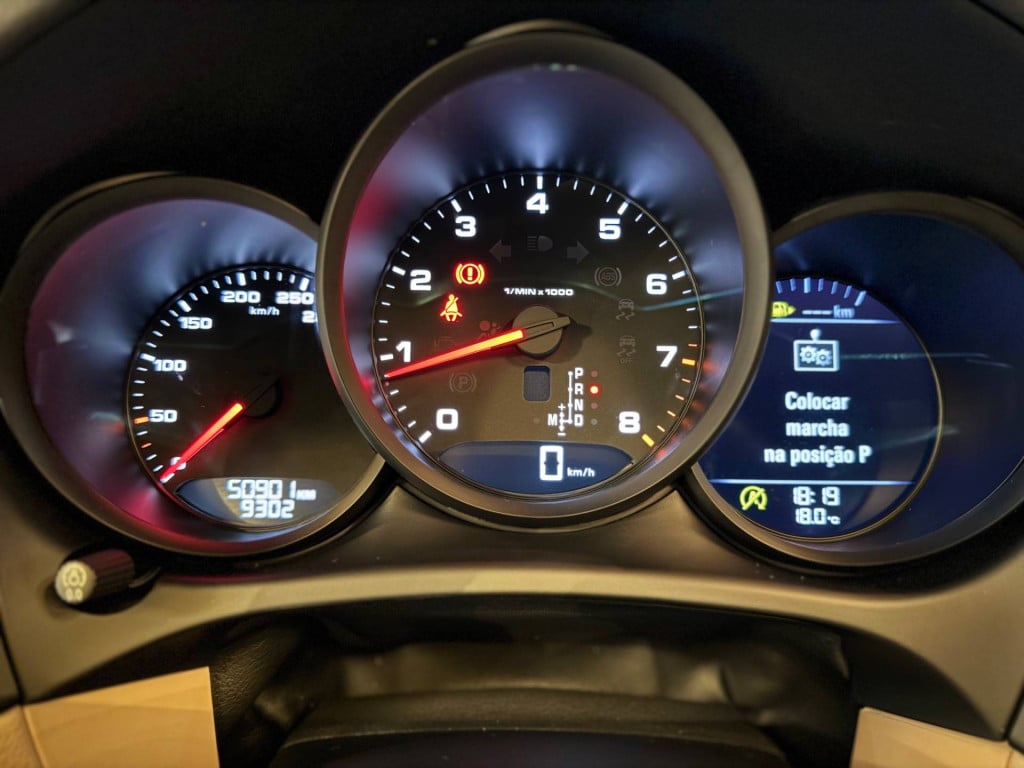 Imagem do veículo Porsche Macan F 2.0 2020