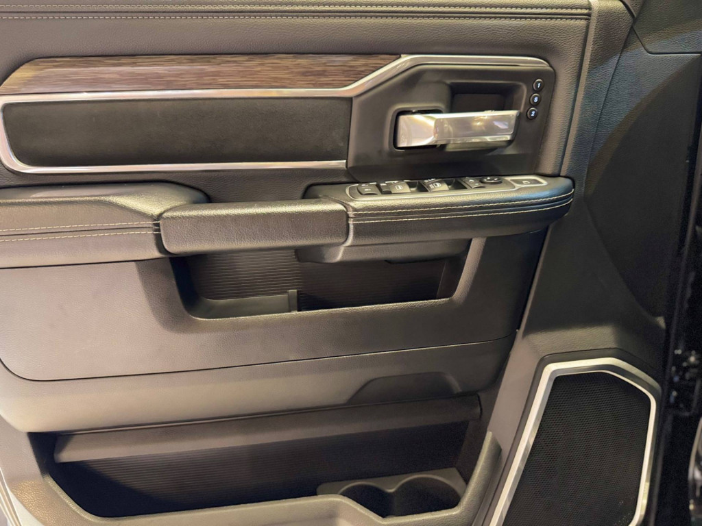 Imagem do veículo Ram 2500 Laramie 6.7 4x4 Diesel 2019