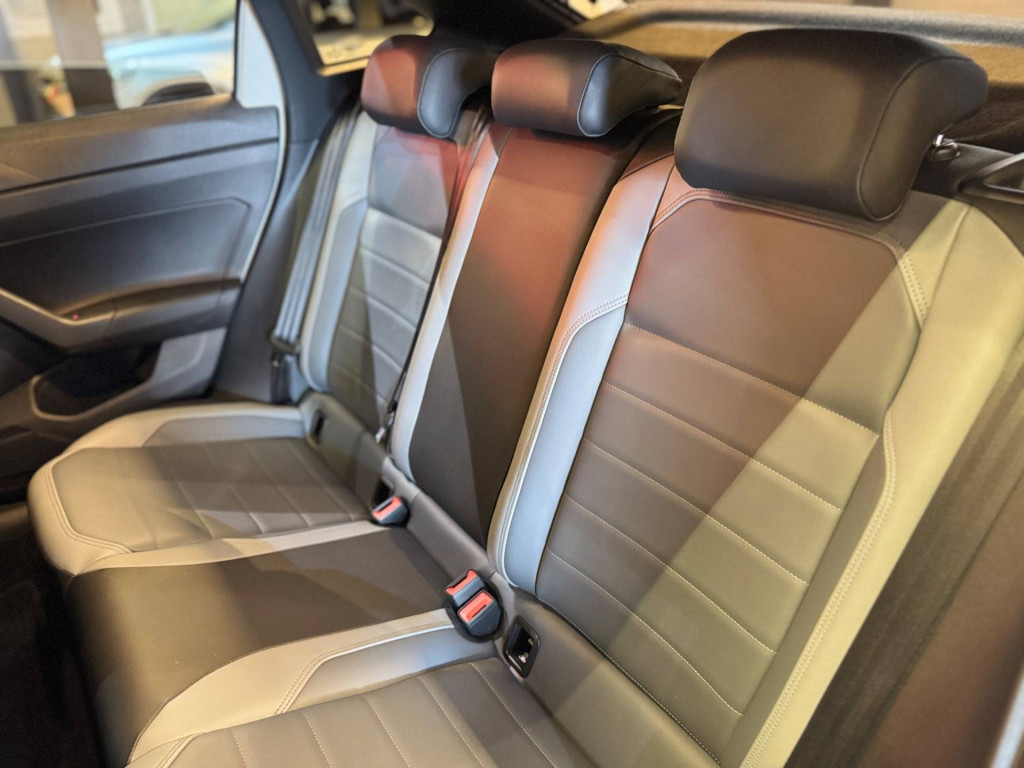 Imagem do veículo Volkswagen Nivus Highline 1.0 TSI 2021