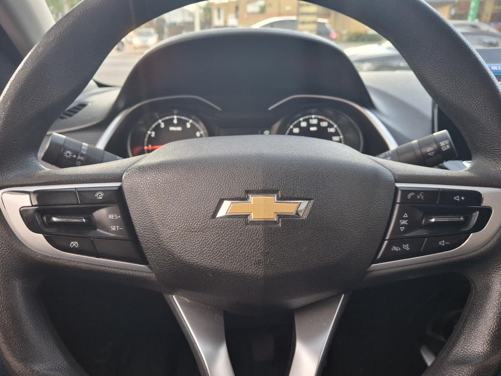 Imagem do veículo CHEVROLET ONIX 1.0 MPFI LT 8V FLEX 4P MANUAL