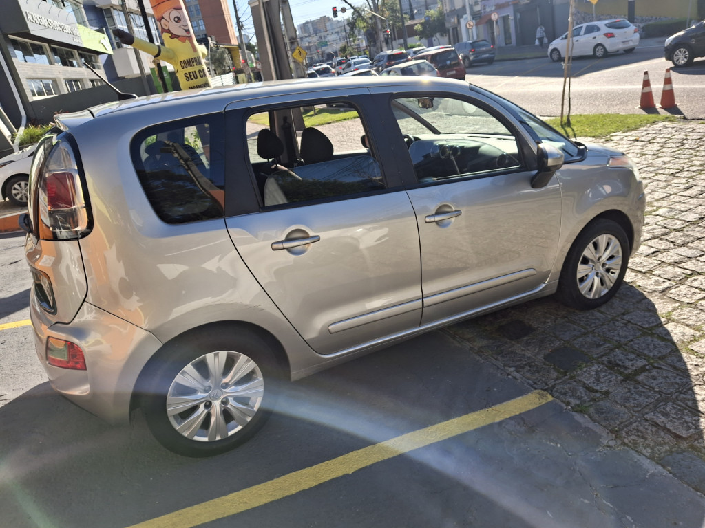 Imagem do veículo CITROËN C3 PICASSO 1.6 FLEX GLX MANUAL