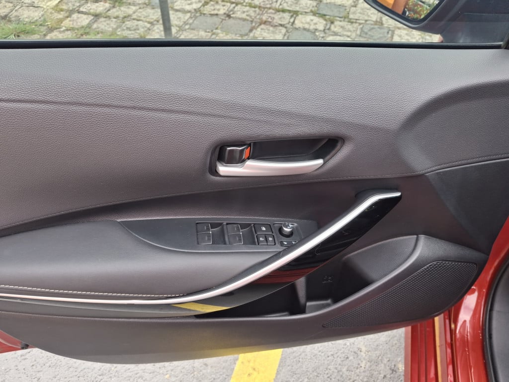 Imagem do veículo TOYOTA COROLLA 2.0 XEI 16V FLEX 4P AUTOMÁTICO