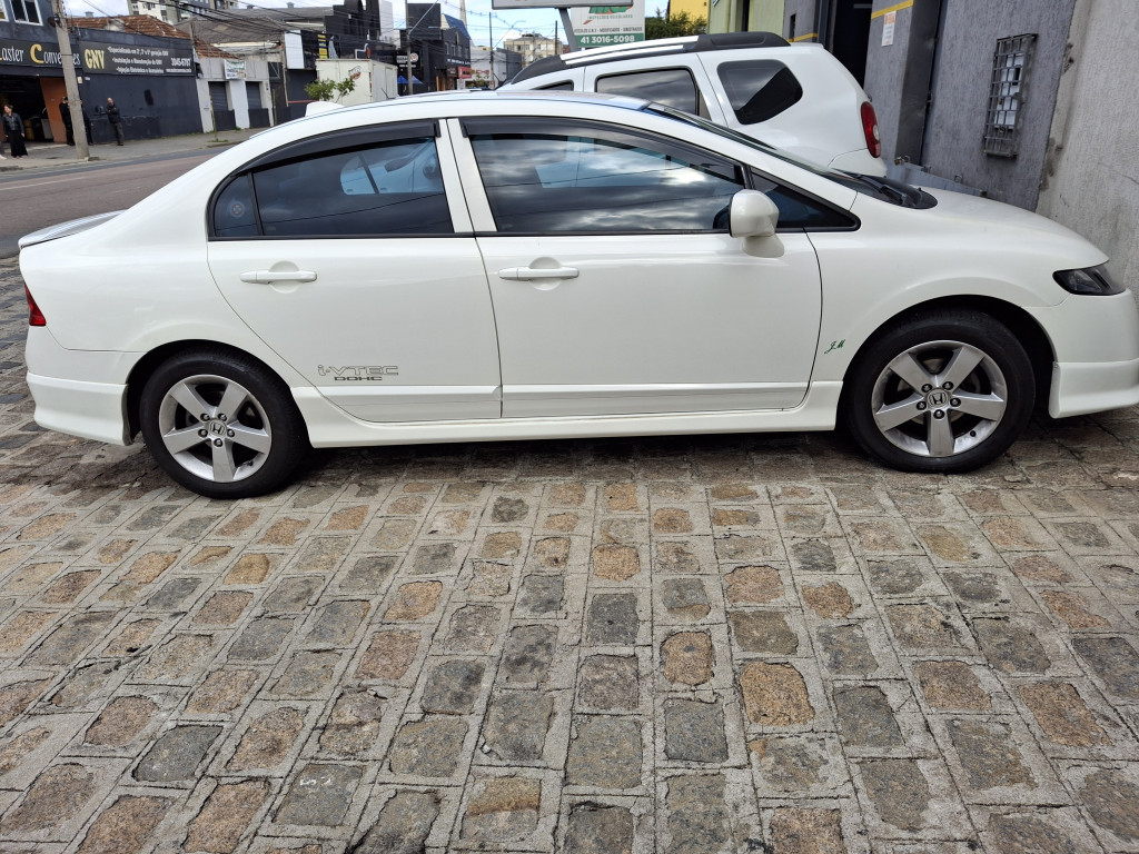 HONDA CIVIC 1.8 LXS 16V GASOLINA 4P MANUAL