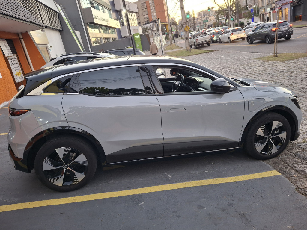 Imagem do veículo RENAULT MEGANE 60 KW ELÉTRICO E-TECH EV60