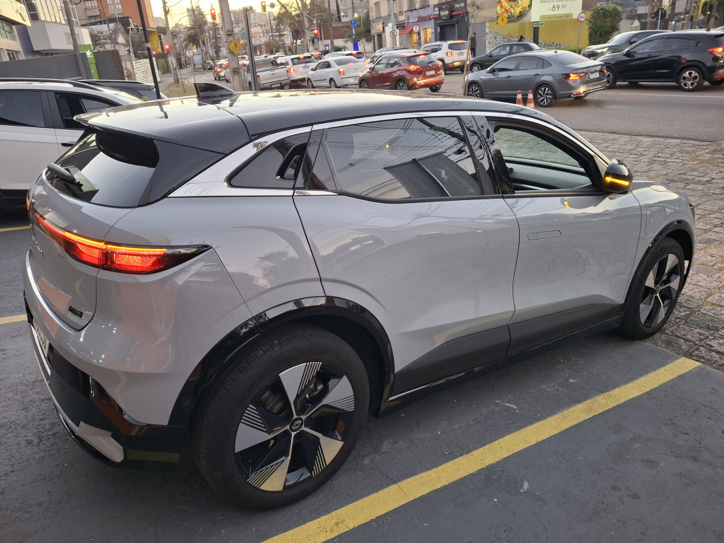Imagem do veículo RENAULT MEGANE 60 KW ELÉTRICO E-TECH EV60